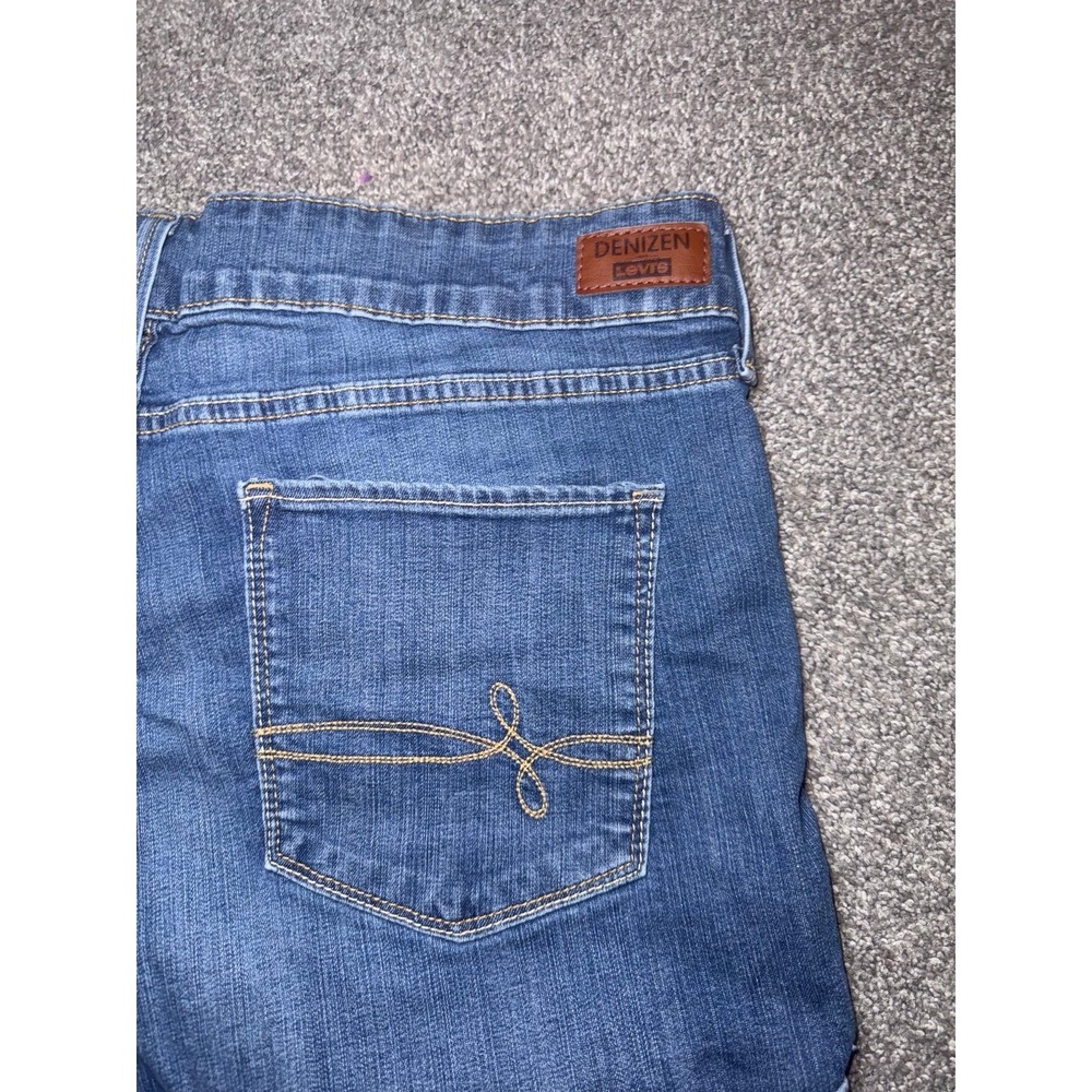 Levi Denizen Women's Blue Denim Modern Jean Shorts‎ Size 14 - Picture 8 of 9